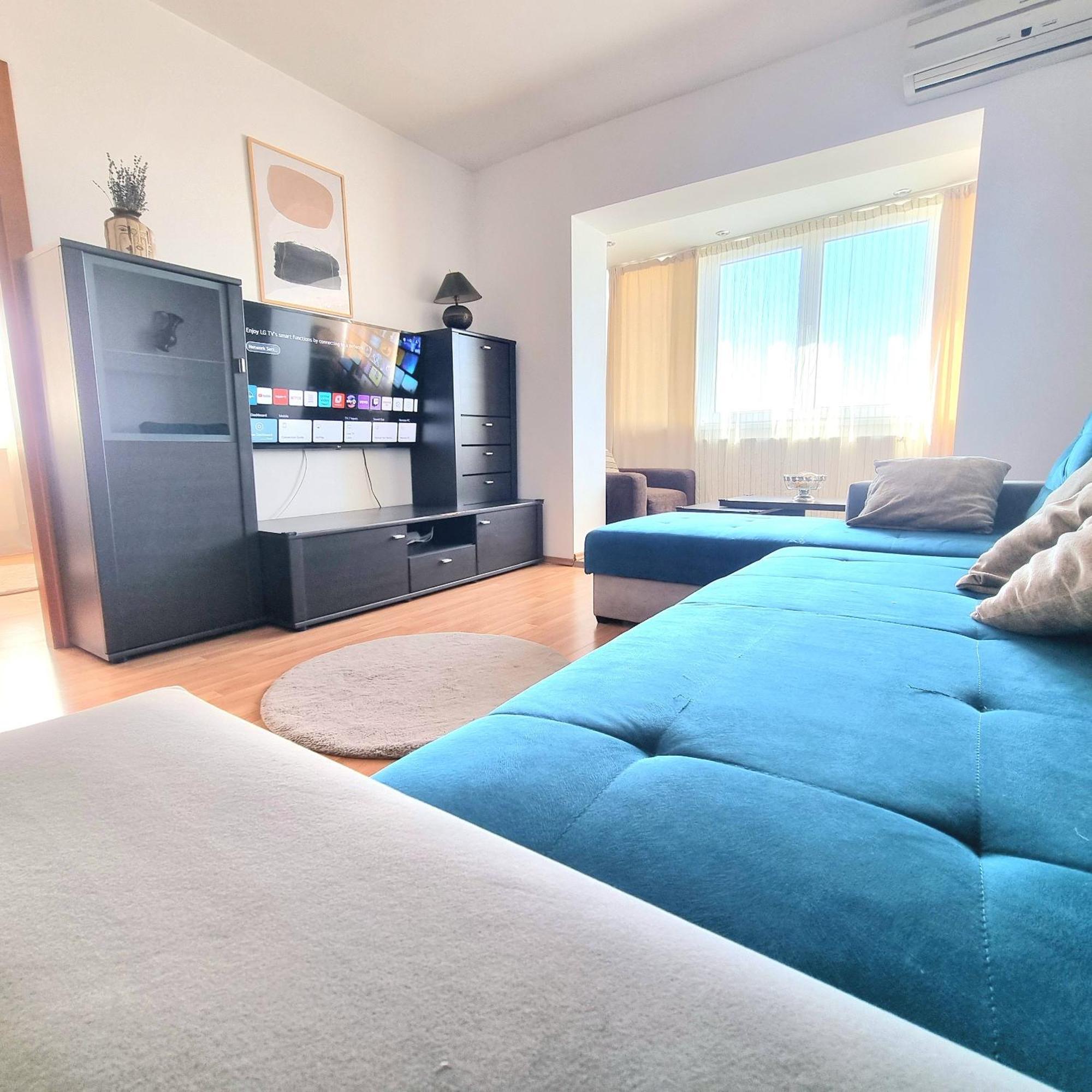 2bdr Spacious And Comfy Flat With Amazing Views - Landmark & Apartament