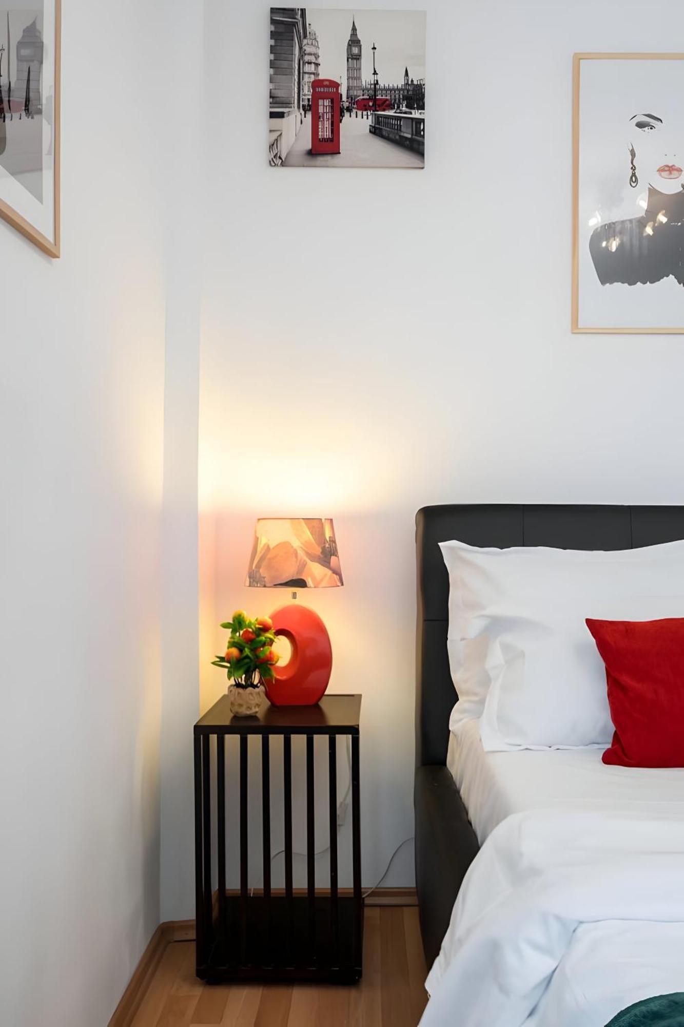 2bdr Spacious And Comfy Flat With Amazing Views - Landmark & Apartament