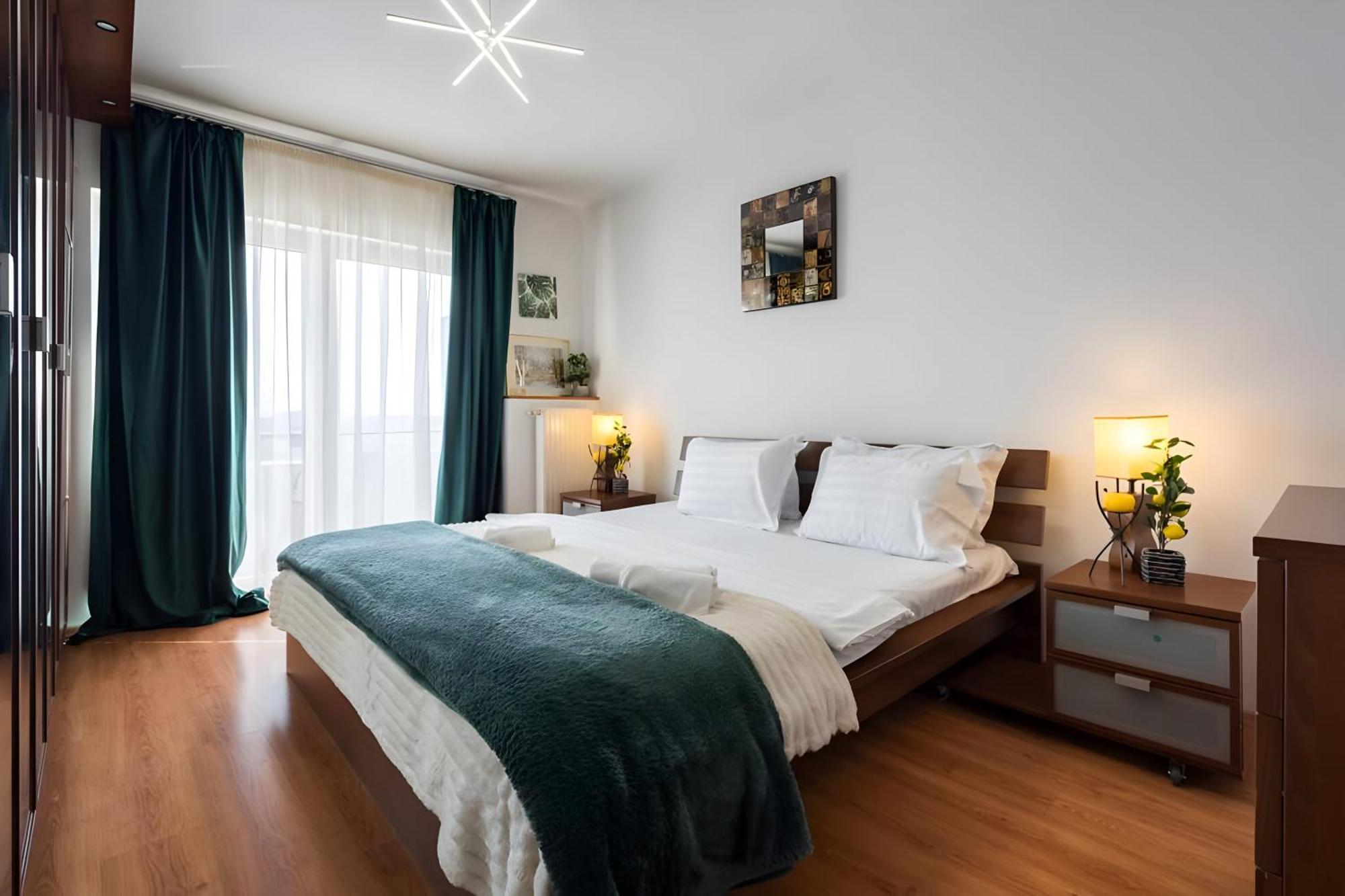 2bdr Spacious And Comfy Flat With Amazing Views - Landmark & Apartament